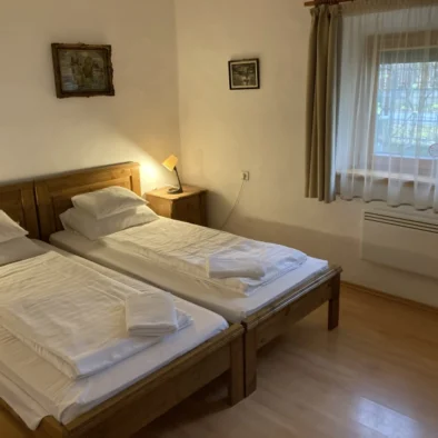 berekfürdő szállás vida-lak utcai szoba